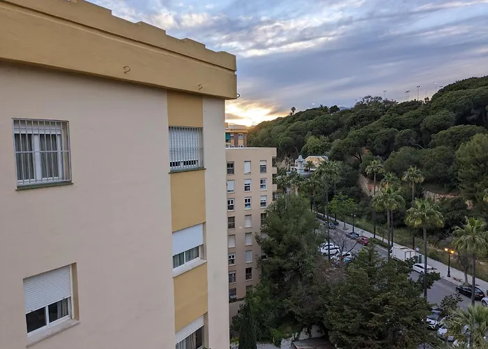 Apartamentos Con Vistas Y Terraza En Marbella